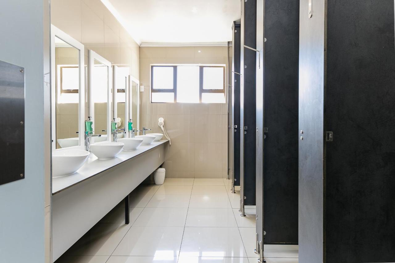 Zzzone Boutique Hostel Hermanus Ngoại thất bức ảnh