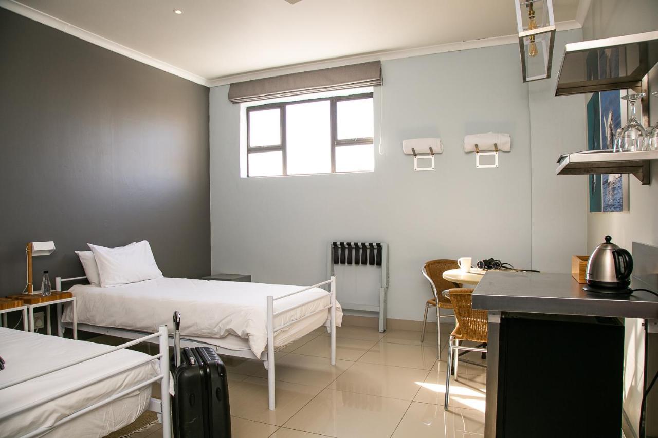 Zzzone Boutique Hostel Hermanus Ngoại thất bức ảnh